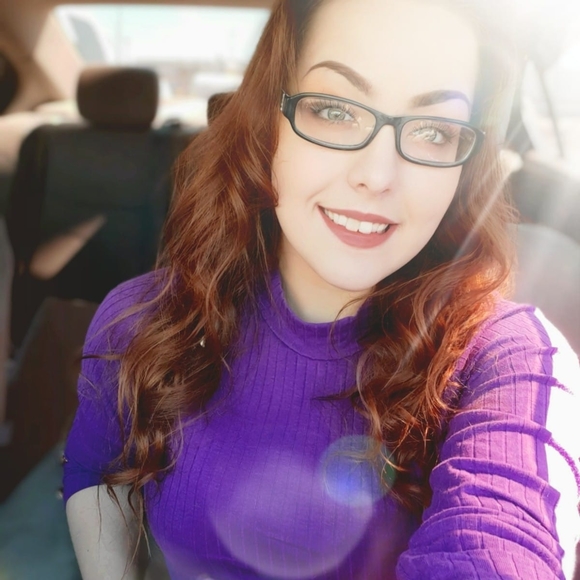 Meet your Posher, Melanie - Picture 1 of 1